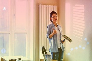 这款笔记本具有独立的水管接口可以搭配OASIS外置散热器实现水冷散热